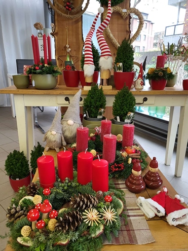 Weihnachtsdeko Blumenkränze Hannover